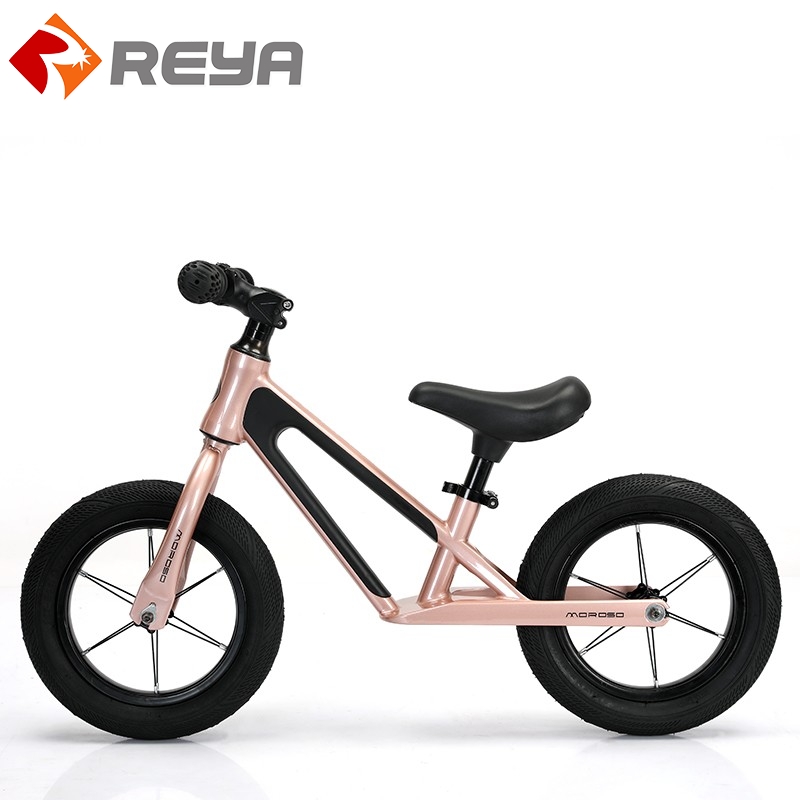 Carro de Equilíbrio Infantil 1-6 Anos de Idade Scooter Pedial menos Deslizante Bicicleta Dos Homens E Mulheres Carro de Equilíbrio