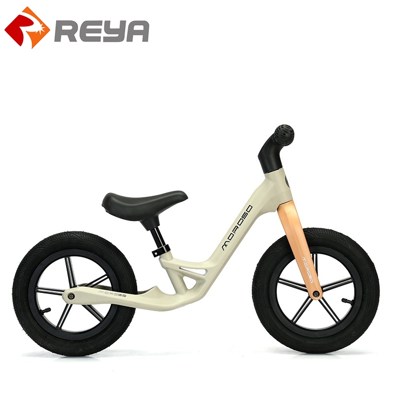 Children 's balance car male and Female children' s balance car pedal - lesse sliding bike ride Balancing exercise