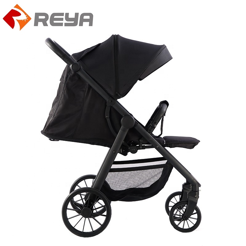 Chine Factory cheap Baby Stroller lumière weight / vente chaude mom Baby Stroller