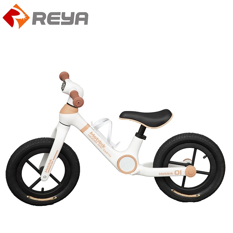 PH021 2023 new children’s balance car 3 to 6 years old walking gliding baby walker light baby children’s balance car